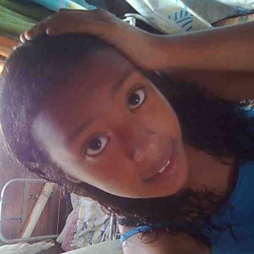 So lukete Guinatica minha meta é fazer o lucas ou o alguem da familia castanheira me segui tenho 13 anos vou fazer 14 em agosto bom é isso