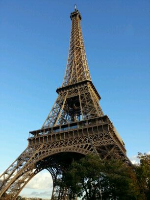 equipeputeaux's profile picture. 