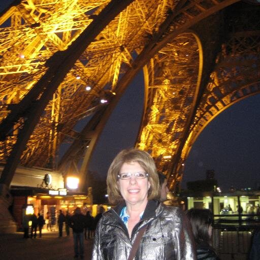 Loves to travel!