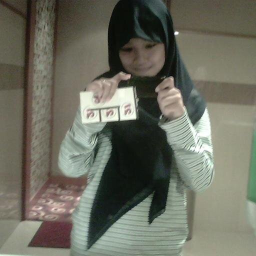 ♥“If you want the respect of others, you must respect yourself first.”
Jika anda ingin dihargai orang lain, maka hargailah diri anda sendiri.♥