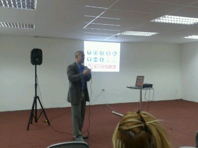 Con los ojos puestos en Cristo.
Consultor Gerencial, Facilitador y Conferencista Internacional
+584141300337
robertoctoral@gmail.com