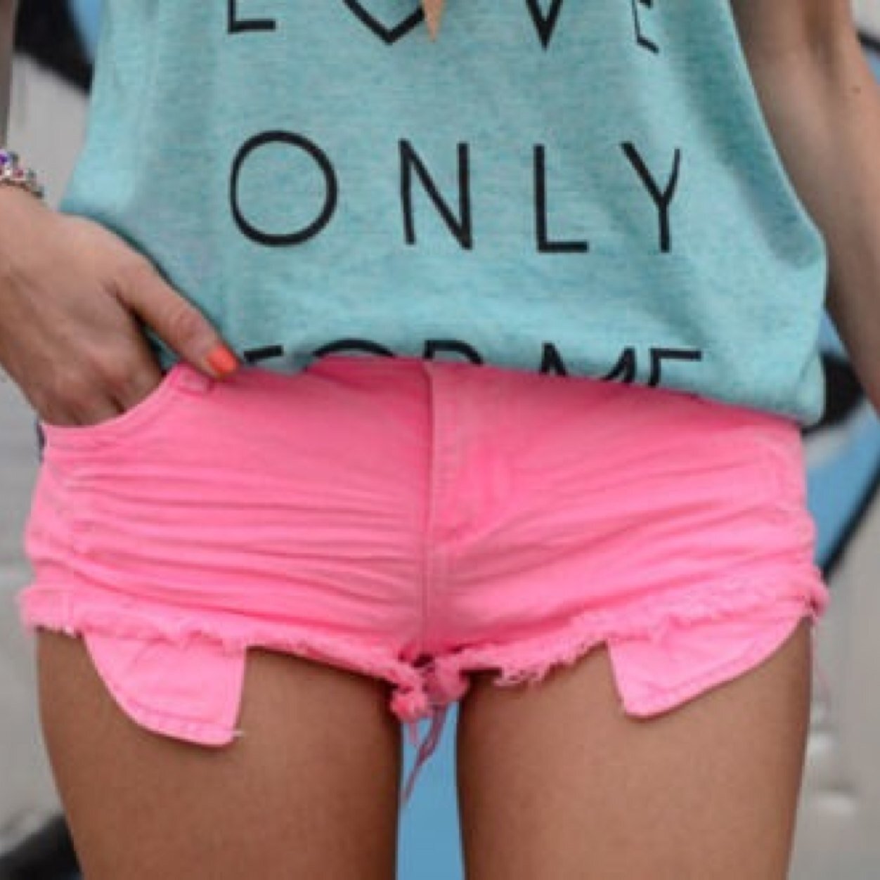 BloofishMeggi's profile picture. Girl. 27. Model. Dreaming BIG.