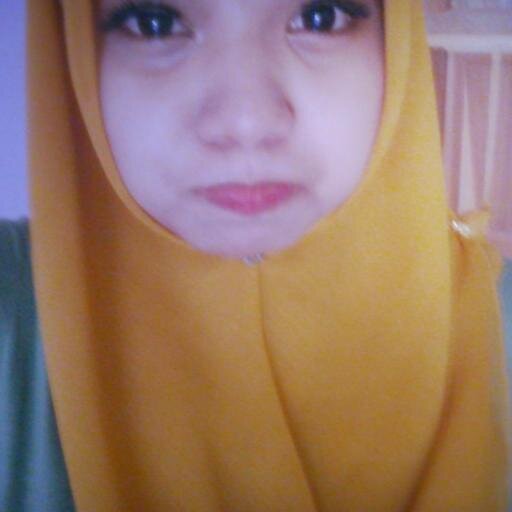 Cik eda-25 tahun- cari jodoh- jodoh saya masih sesat- I'm property agent-