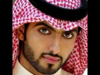 #شاعر لفتاه ملكت قلبي وسكنت في أعماقه عذراً يا فتيات الأرض فهي في عيني أجملكن ♥ #هنا اقتبس مايروق لي واكتب ما أشاء ف ابتعدوا أيها المدرعمين ..!