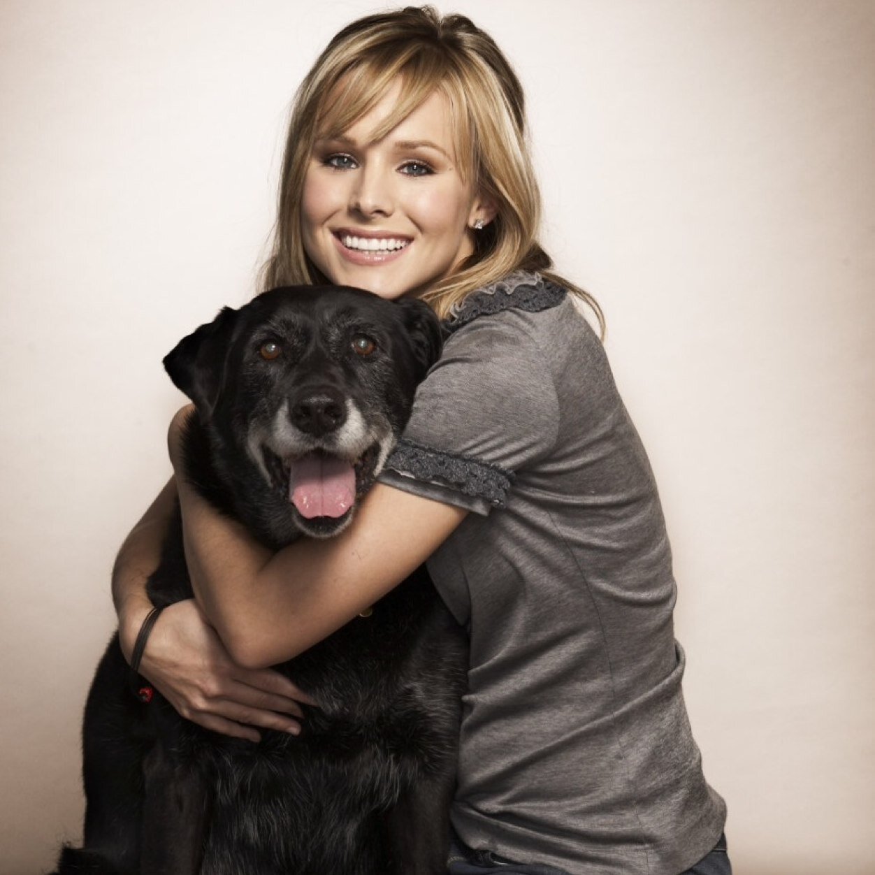 annalyubaa_anna's profile picture. An Ordinary girl adopted from Russia, trying to help those homeless shelter dogs!! This page is started in honor  of Kristen Bell... Our pasion for dogs!