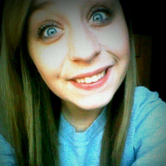 The name is Baylee, I got too Susan Moore High School, I'm 17. Wanna know anything else just ask. ♥