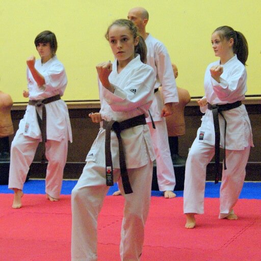 Welcome to Auchtermuchty Karate. Instructed Karate Classes in the Auchtermuchty Area.