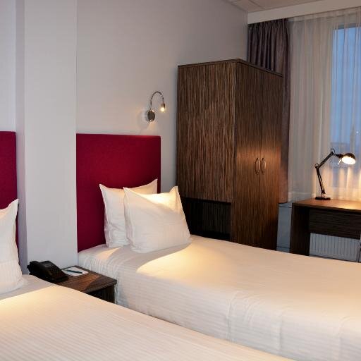 court_garden's profile picture. The brand new ecodesigned Hotel Court Garden offers 70 comfortable rooms and 3 meeting rooms. Follow us on Twitter and stay up-to-date!