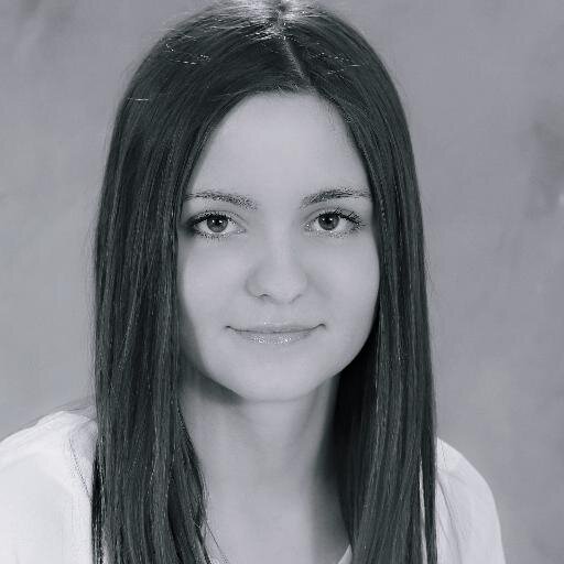 Hi xx follow me & i follow you back (: I'm a directioner and my biggest dream is meet 1D :( ♥