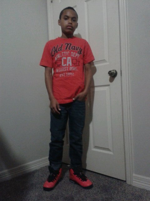 MyInfo18322171's profile picture. 