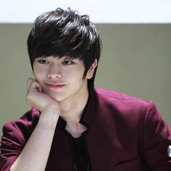 BTOB maknae, 95 line, na hante banana is mine #Vacknae