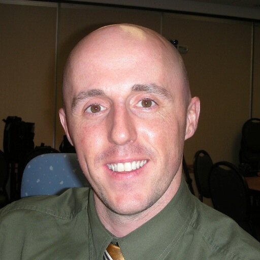 Helper, hiker, father, husband, geocacher, card collector, opinionated