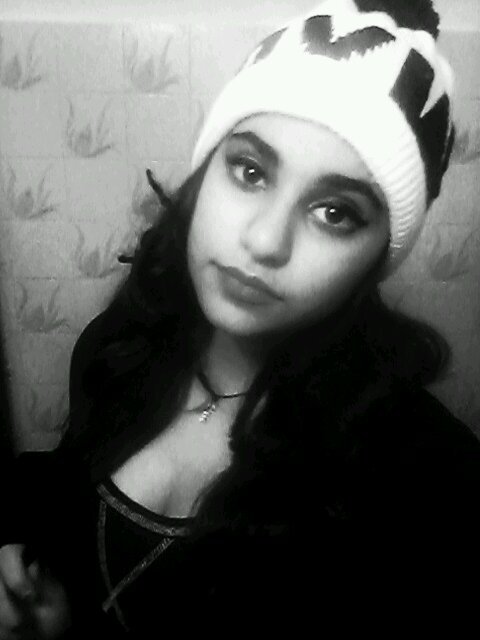 stay strong every day in your life.♡♥ tumblr : cutegirllovebadboy