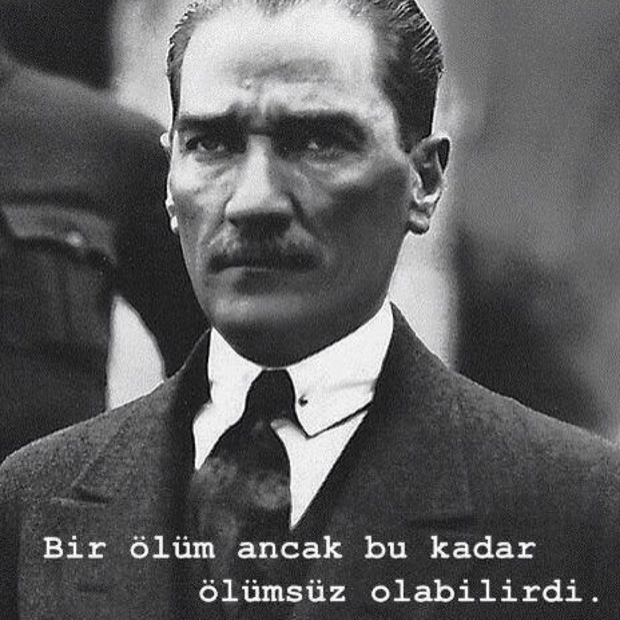 ÖĞRENCİ(BIKMIŞ VE UYKUSUZ)