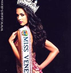 MonicaSpear12's profile picture. Monica Spear Paz descase!!.