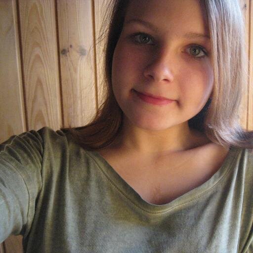 persiks__'s profile picture. 