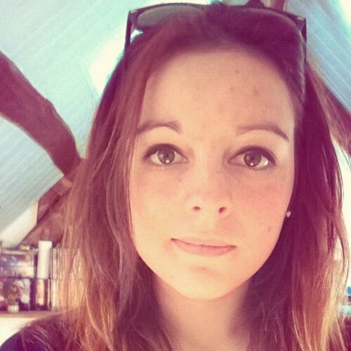 ImThisfunnyGirl's profile picture. Weird as fuck. ECHELON