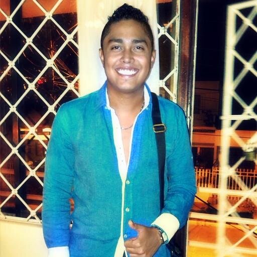 SER: ser alguien del montón no es mi estilo...! Yo: yo fui creado para marcar la diferencia!. ;)