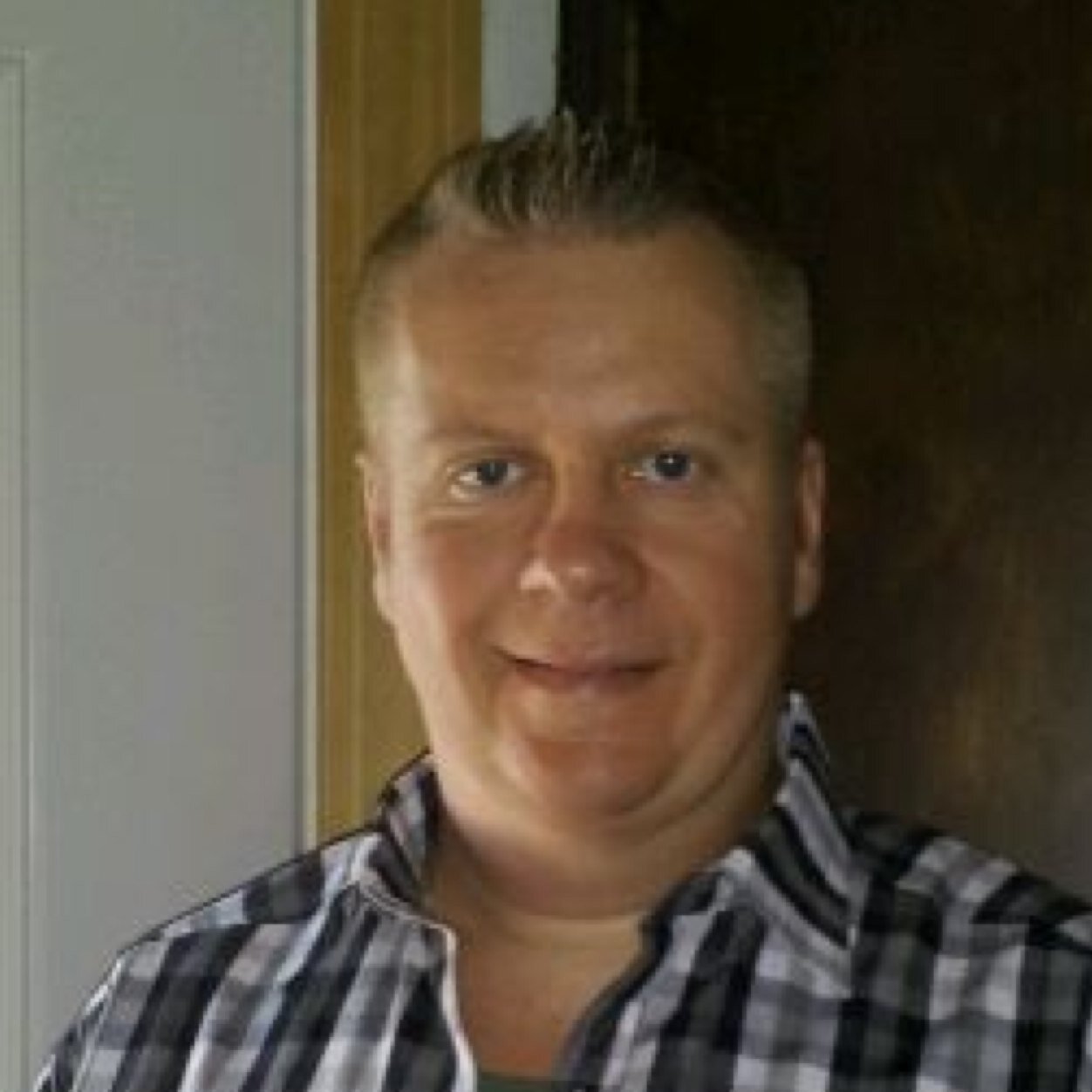 kenkid1974's profile picture. 