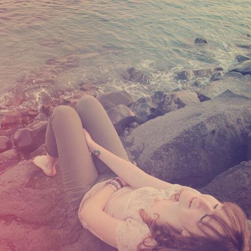 AmandaLOUREEDa's profile picture. Post-Wisconsinite, Minneapolis-converted; Designer for @sewardcoop The bigger my hair the better.