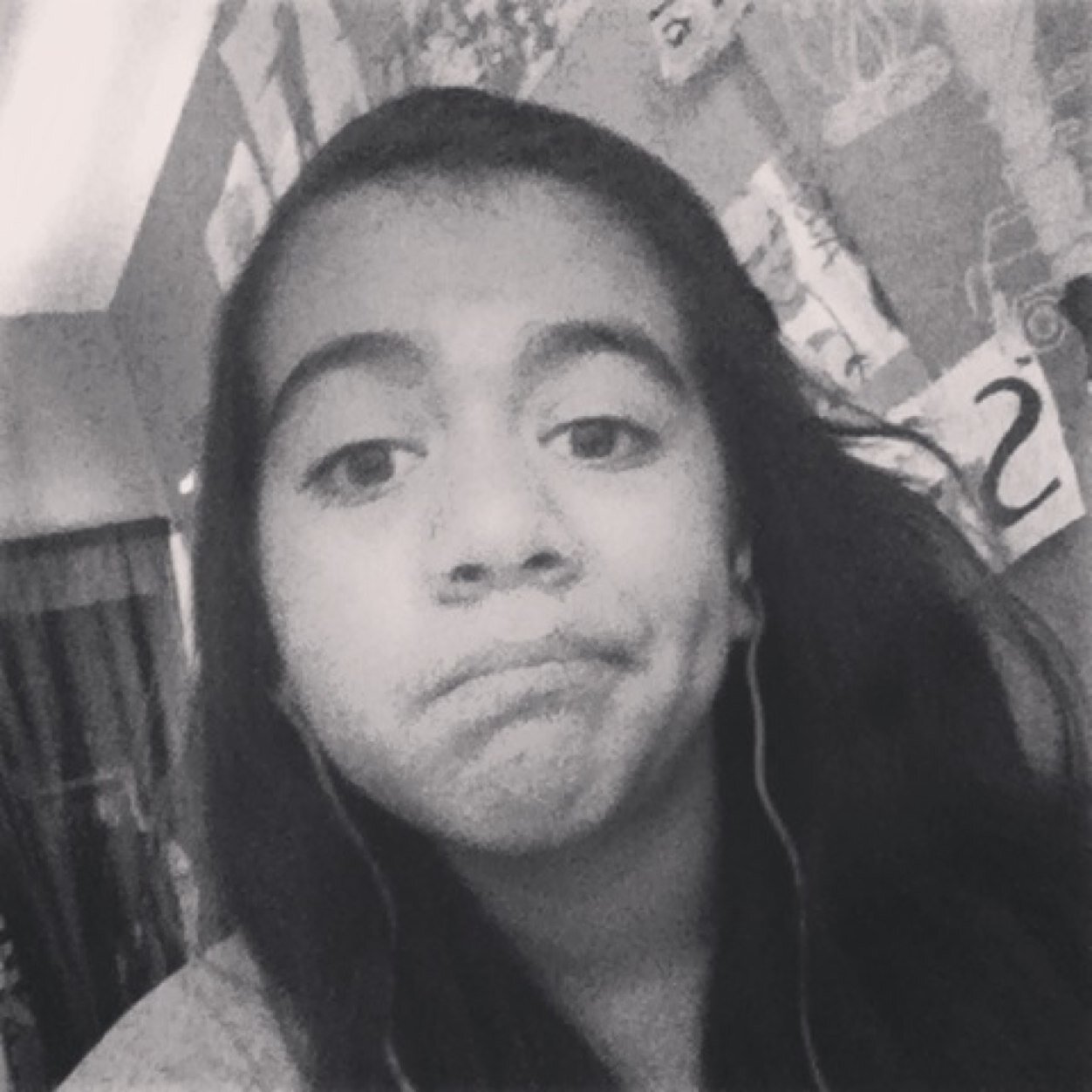 I am a cheerleader and a true directioner an i love to live life and never give up on anything i am in love with taylor caniff love 5sos luke girl