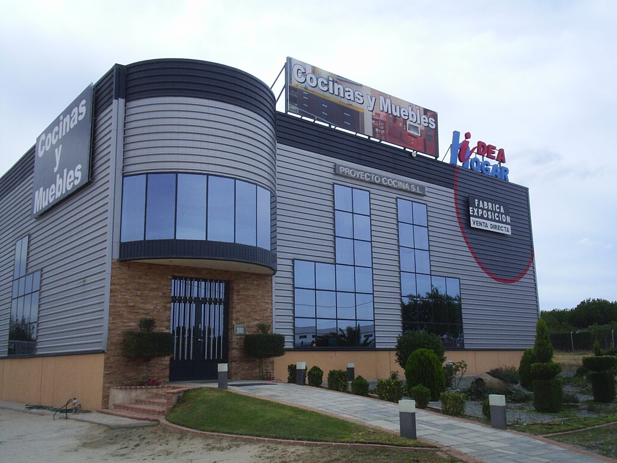 Fabrica de muebles de cocina .