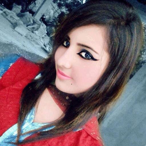 I am Very Bold and Beautiful Like to Have Tweeting sometimes. Life is a Gift to earn Rewards.!