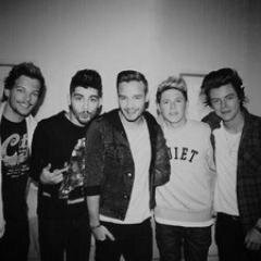 July23_20101D's profile picture. Our life is partly based on our idols and we do not want to change because when we hear we have butterflies in the belly ∞