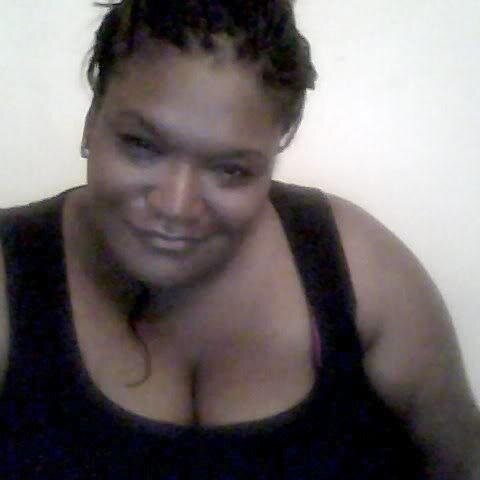 deedeel37's profile picture. 