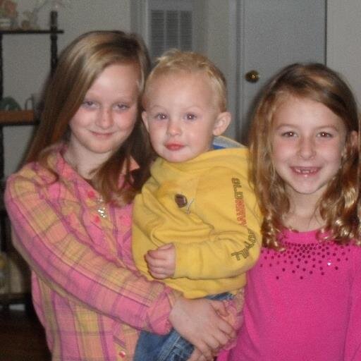 shybug0989's profile picture. 