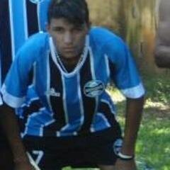 Nao importa o quanto for dificil,estarei sempre de pé em busca do meu objetivo,com muita fé./ (instagram/oow_neego
