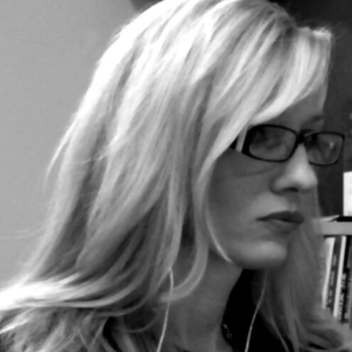Visual thinker fueled by coffee and curiosity ; Designer + Marketer ; Lover of music, books, theater, and the 716. Brand focused + higher ed.