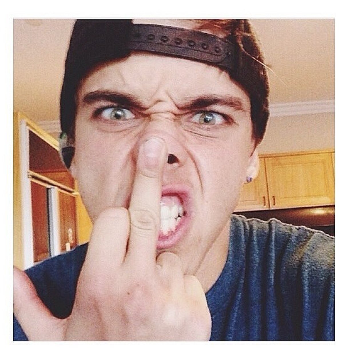 ❤️ rita retweeted me twice, beau and gina follow ❤️