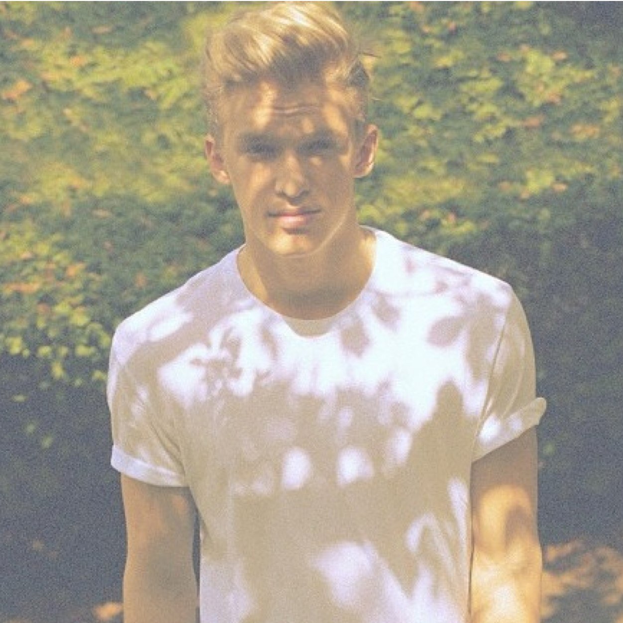 Cody Simpson and Justin Bieber are the best! Idk what i would do without him in my life! @codysimpson made my dream come true and followed me 18/12/13