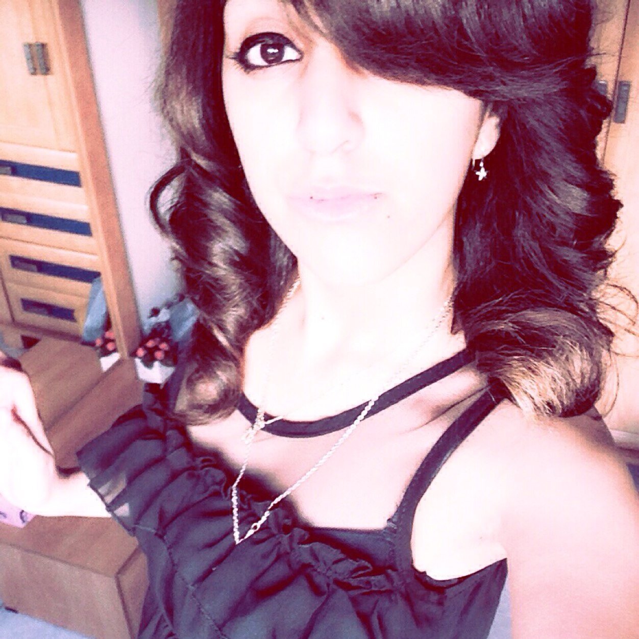 i'm 18 years old , from israel :) instagram : mor_matana