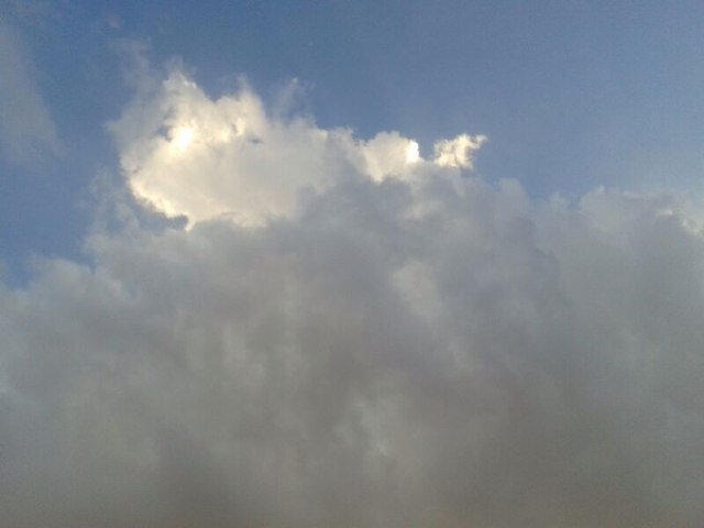 سبحان الله وبحمده لا إله إلا الله