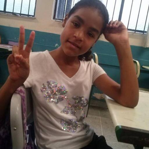 beatriz02675's profile picture. Y Love 1D Só As verdadeiras Directioner 's vão Colocar no Perfil delas :)