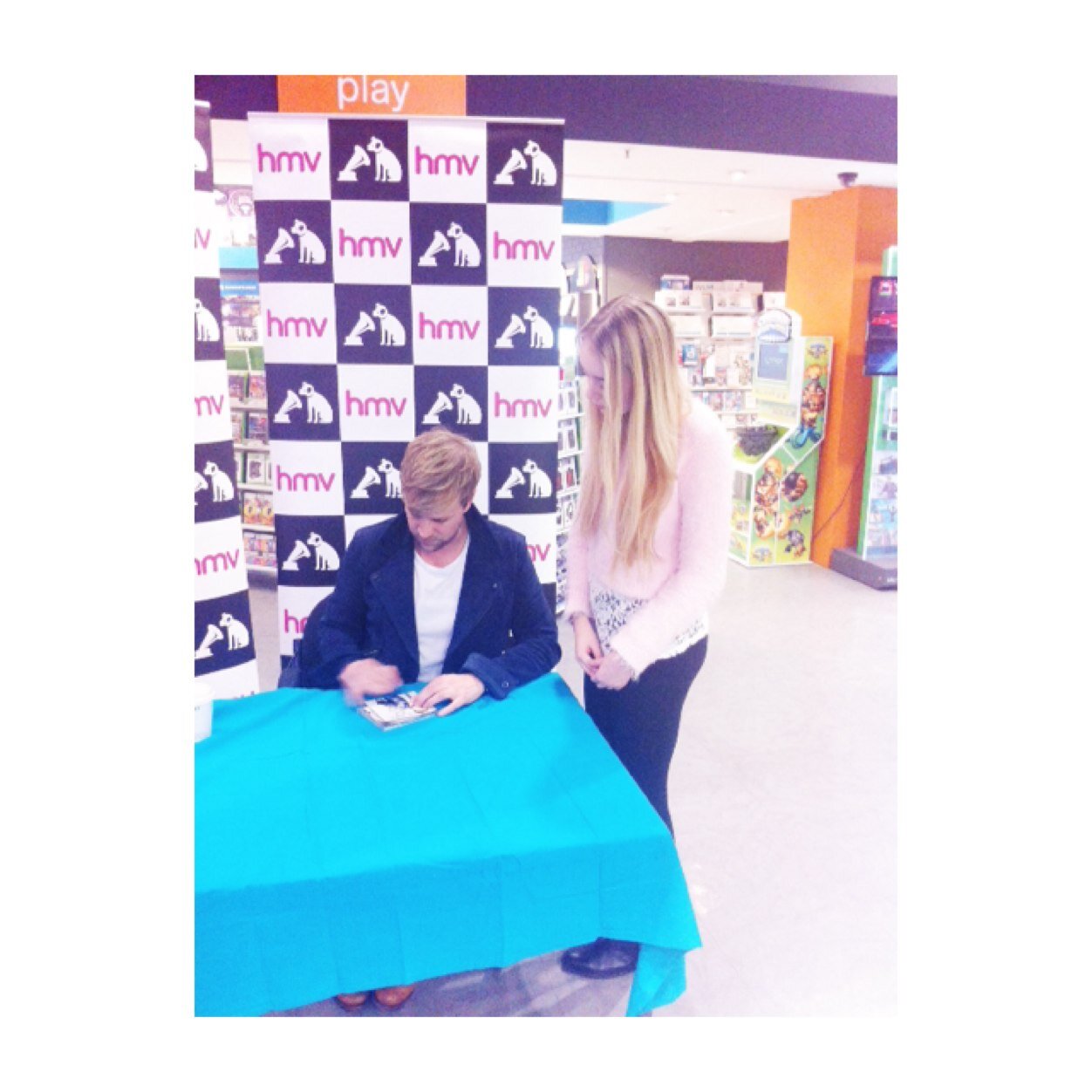 People say the world is 4.5 billion years old, but mine is only 20 / met Kian Egan 21/3/14