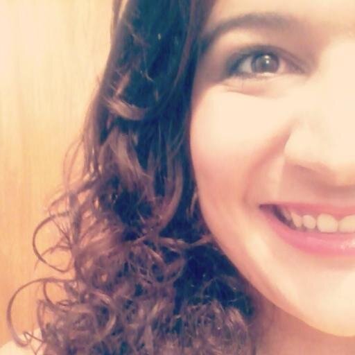 Pisciana, Estudante de publicidade e propaganda, e muito feliz...' ^^