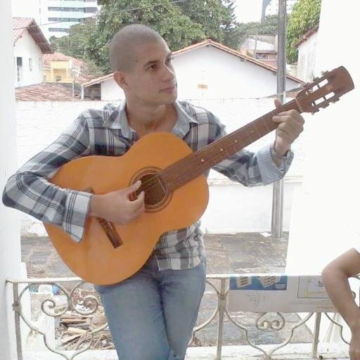 Paraibano, poeta, acadêmico de direito da UEPB, sambista, letrista e crítico a respeito da política adotada no país. https://t.co/ZEt8Ly5riK