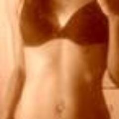 A simple woman who knows what she wants: great dick, awesome head, amazing friends and a happy ending. 
18+ #fuckbig #dreambigger #bisexual #taken