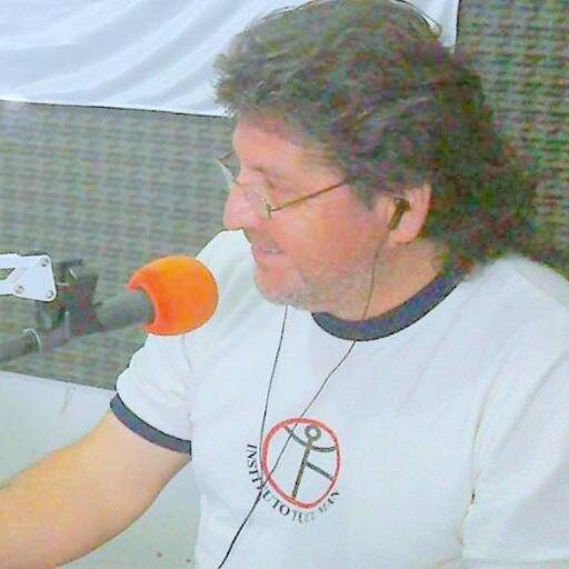 Editor de prensa. 
La Banda Santiago del Estero.