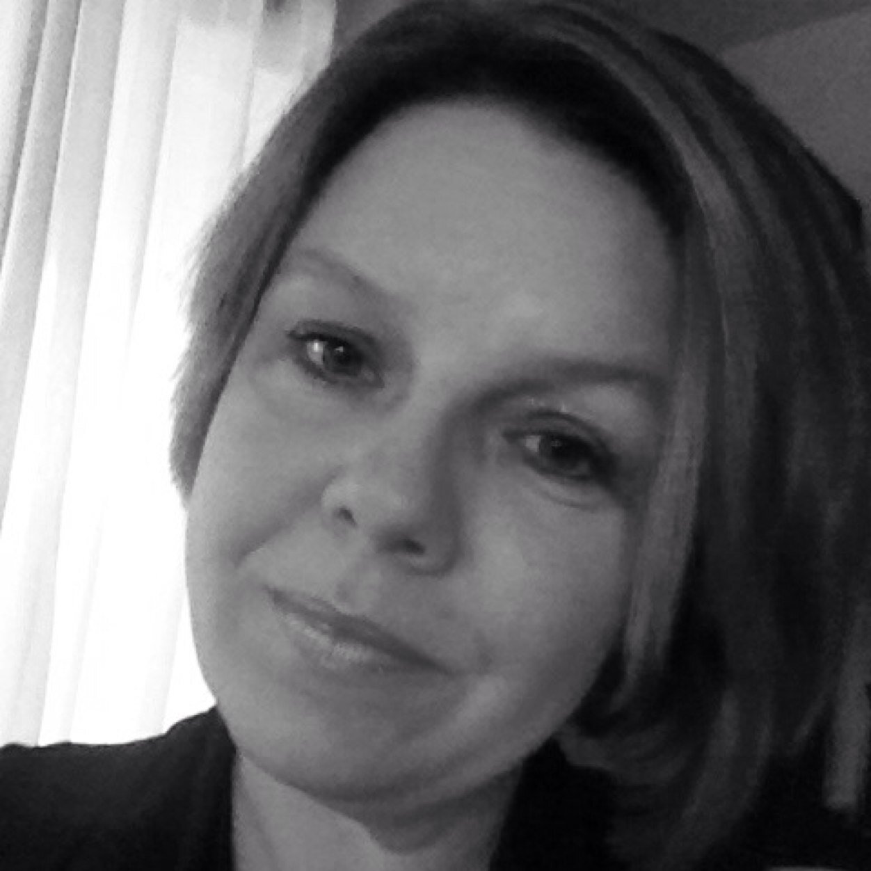 LaDompierre's profile picture. une mère, une femme et conjointe. je suis très occupée :-). La vie n'est certainement pas un conte de fée!