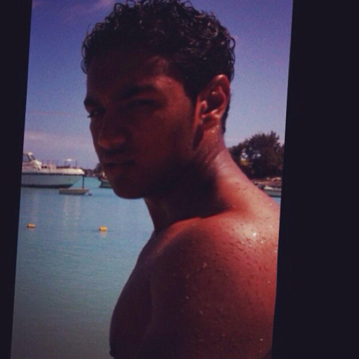 akiarmani's profile picture. Instagram: Akiarmani Snapchat: Akiarmani Play hard, Train Harder #thereem