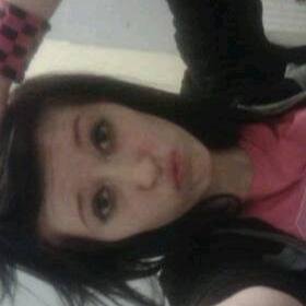 Gwendoline, 16 years :D Follow meee♥