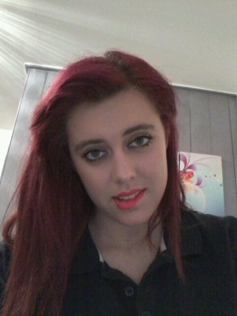 Hey guise, I'm 16, a singer/screamer (yes i can scream) i love sleeping with sirens and pierce the veil, asking alexandria and a7x, i also hate people, K. byee