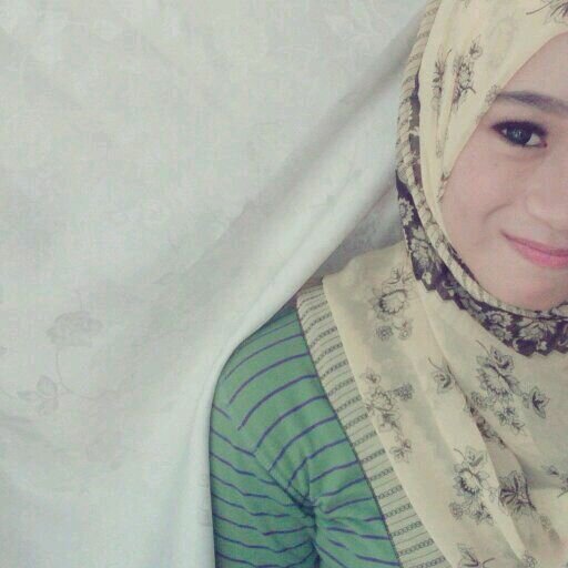 Adahh_Azharr's profile picture. 