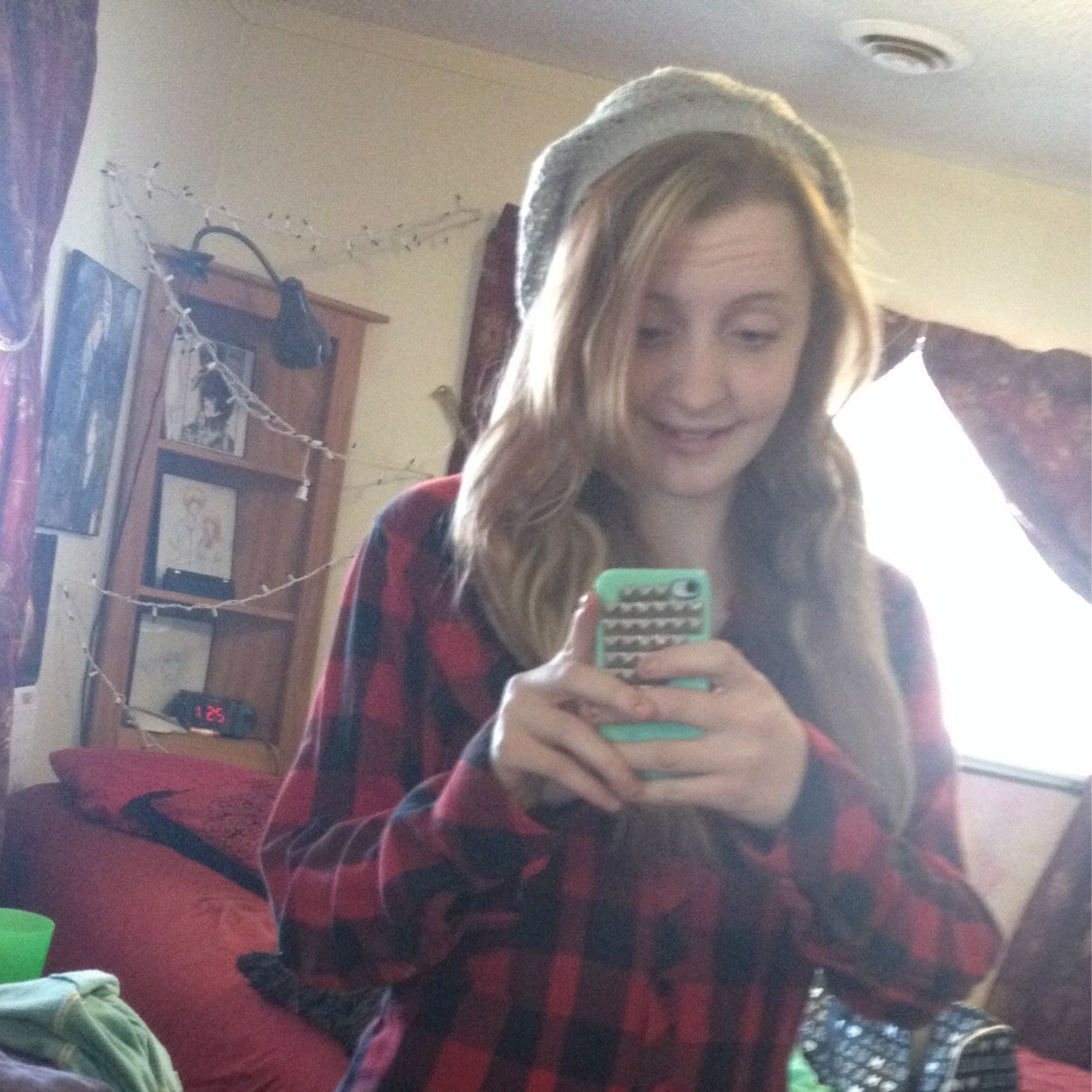 TashaDinosour's profile picture. Single I like teddy bears Contry girl Mudding With Luke bryan blasting out my speakers