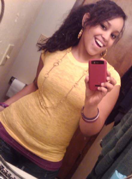 ReginiADeshaz's profile picture. 