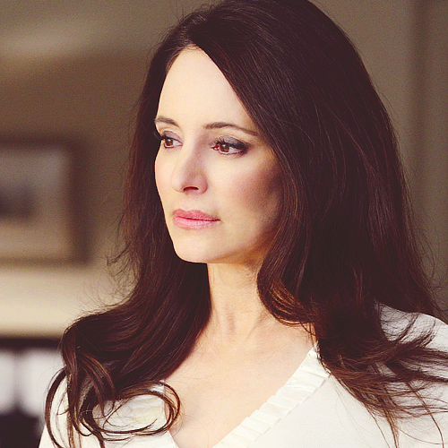 CarlaPrescottRP's profile picture. We all have mistakes we've made. What I wouldn't give to be able to go back and somehow right my wrongs. Panther. @BrookeFerrior's mother. {RP18+}